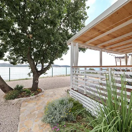 Mobile Frangipani 4 * Biograd Na Moru